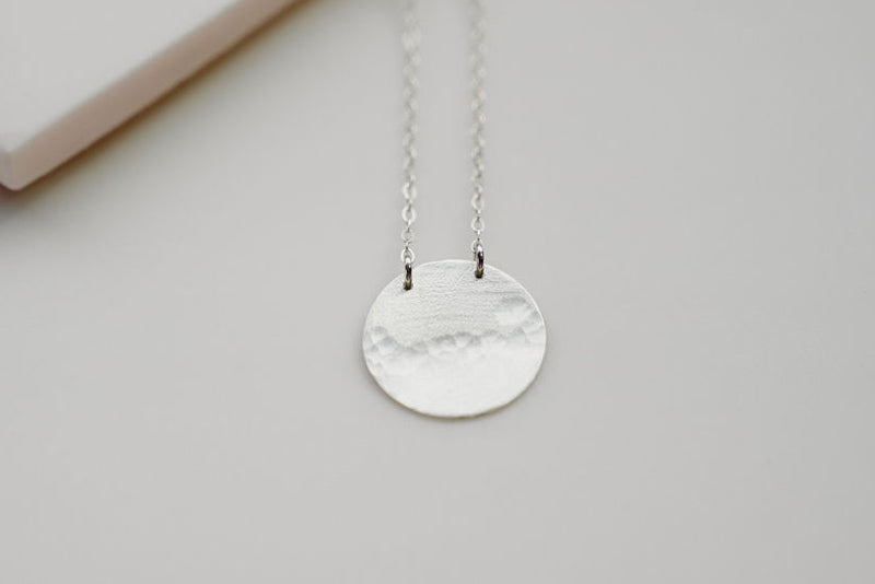 The silver full moon necklace